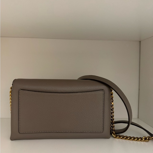 Tory Burch Kira Pebbled Chain Wallet in Gray Heron - Picture 2 of 3